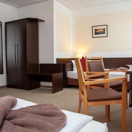 Seehotel Zum Loewen Strasen Экстерьер фото