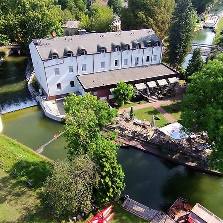 Seehotel Zum Loewen Strasen Экстерьер фото