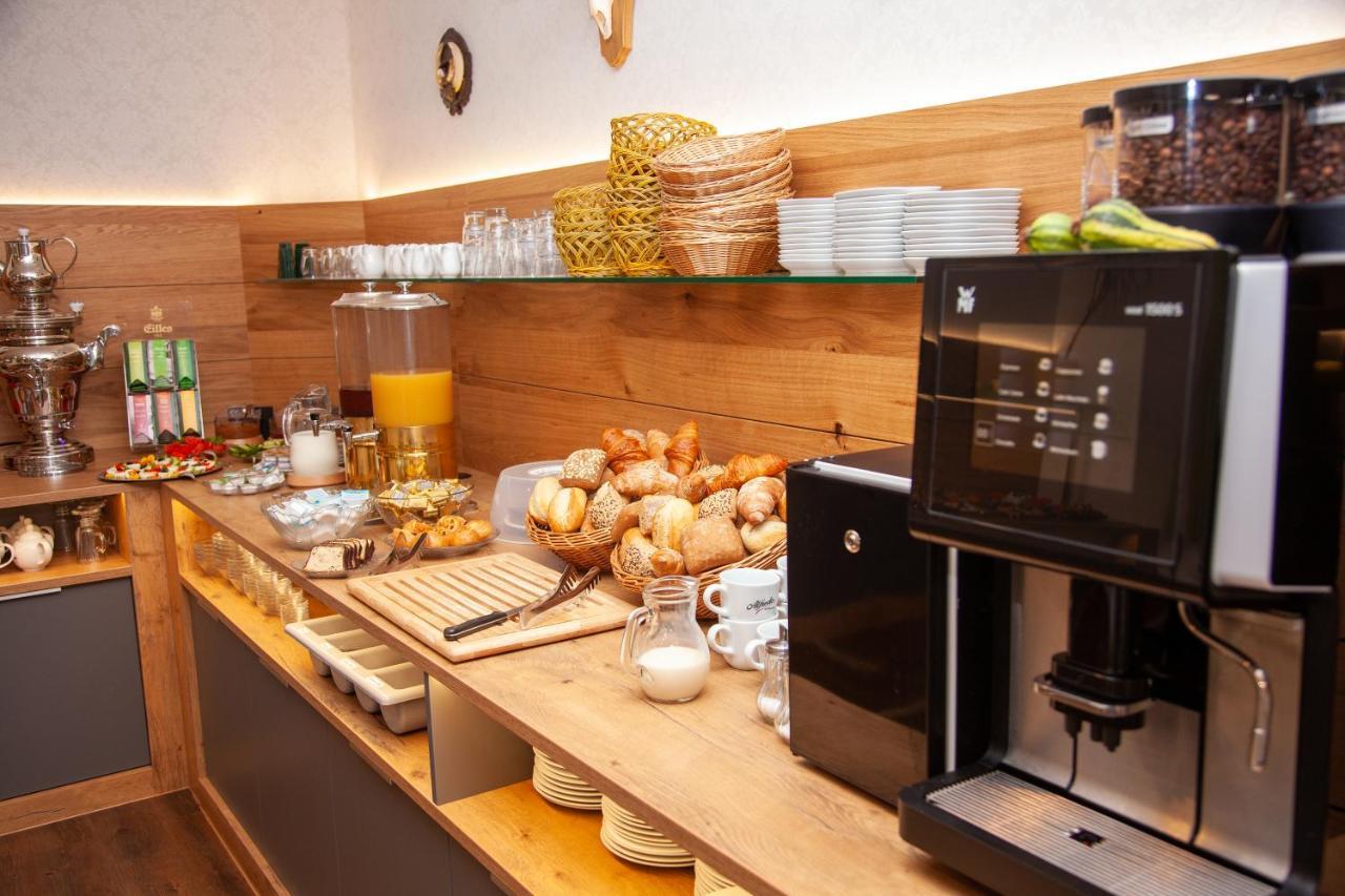 Seehotel Zum Loewen Strasen Экстерьер фото